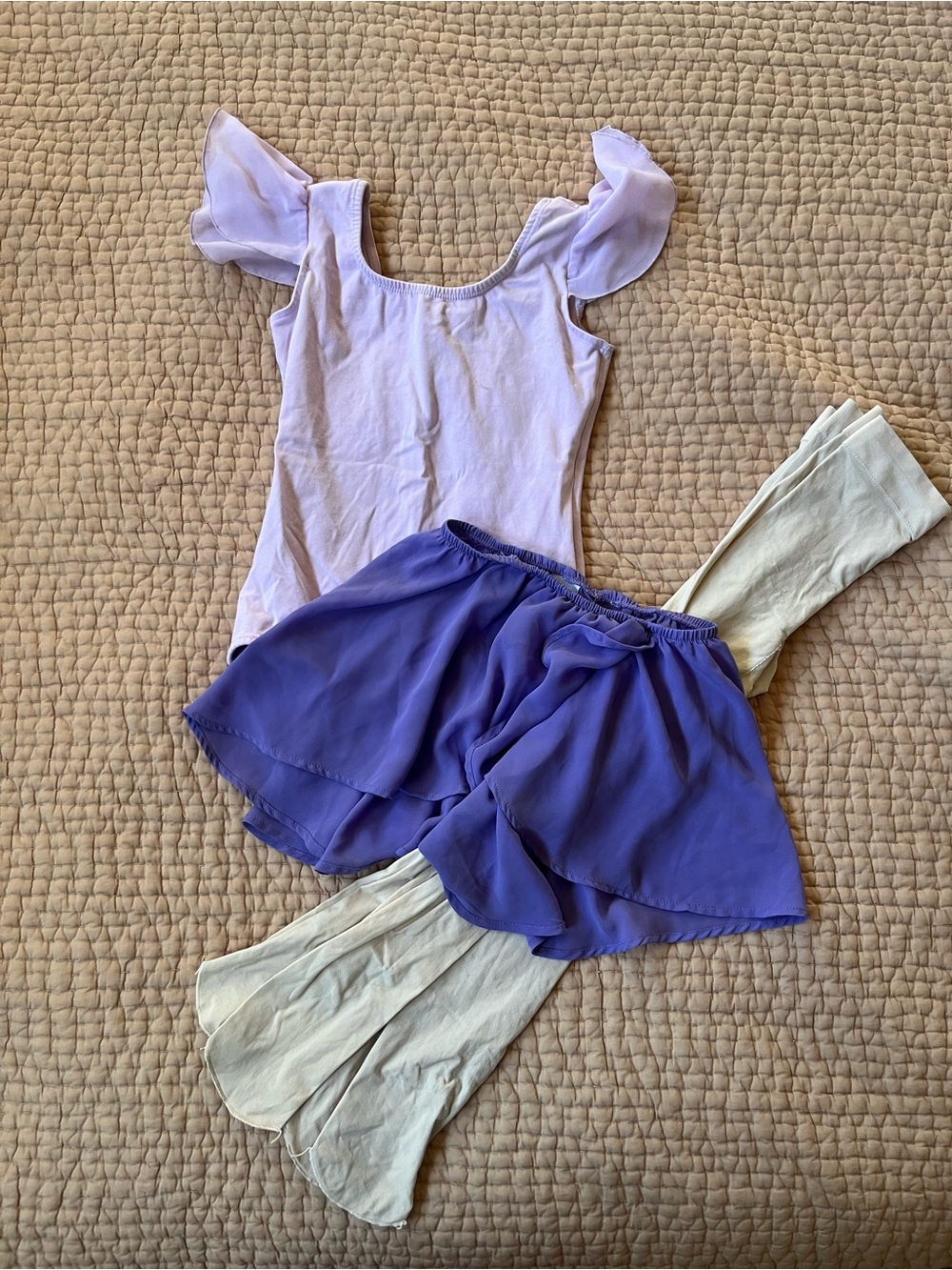 Bloch 6-7 Lavender Flutter Sleeve Leotard with Purple Chiffon Skirt